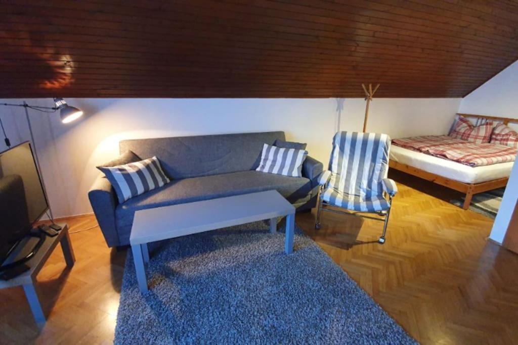 Cozzy Apartment In Nature Zagreb Buitenkant foto