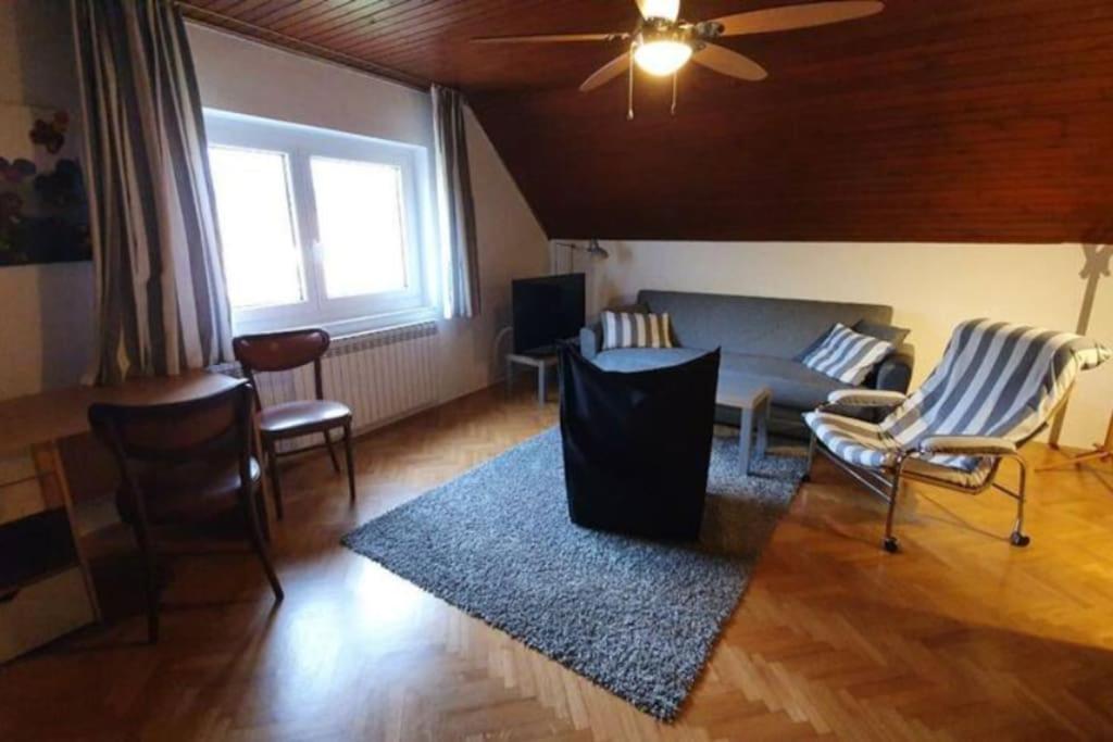 Cozzy Apartment In Nature Zagreb Buitenkant foto